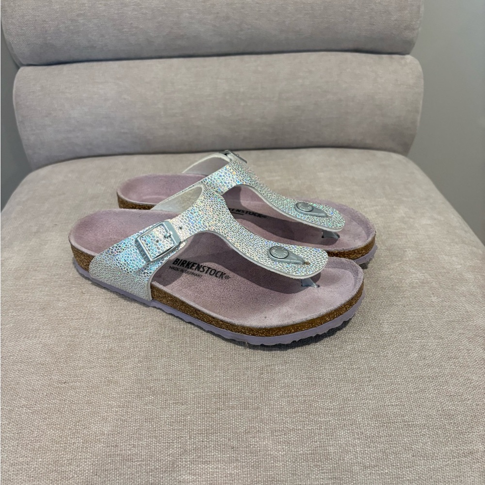 Girls Birkenstock Gizeh Thong Sandals - Silver and Light Purple